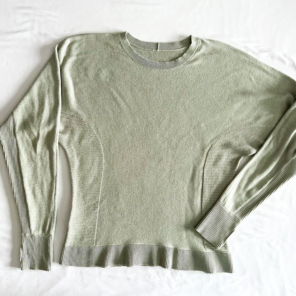 Lululemon Women’s Size 6 Green CASHLU KNIT SWEATER Crewneck Thumbholes